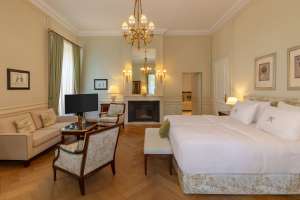 Falkenstein Grand, Autograph Collection