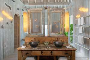 Soneva Secret_bathroom_IMG_8969_by Sandro Bruecklmeier