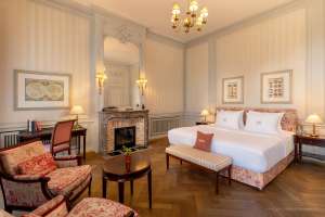Falkenstein Grand, Autograph Collection