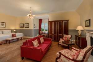 Falkenstein Grand, Autograph Collection