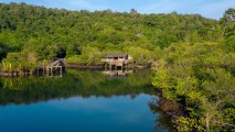 Soneva-Kiri_Benz_by-Sandro-Bruecklmeier_DJI_0049